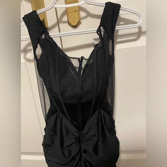 La Femme Sheer-Back Off-Shoulder Long Prom Dress
LF-22-30449 - Picture 7 of 7